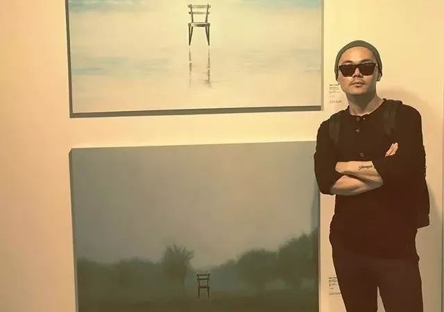 他自学素描，用心细腻爱画美女头像